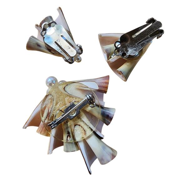 1950s Shell “Ribbon” Brooch & Clip Earrings Set • Pearl Clusters - Picture 6 of 8